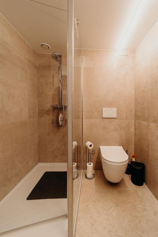 Tiny Stone Apartman Maredret Kültér fotó